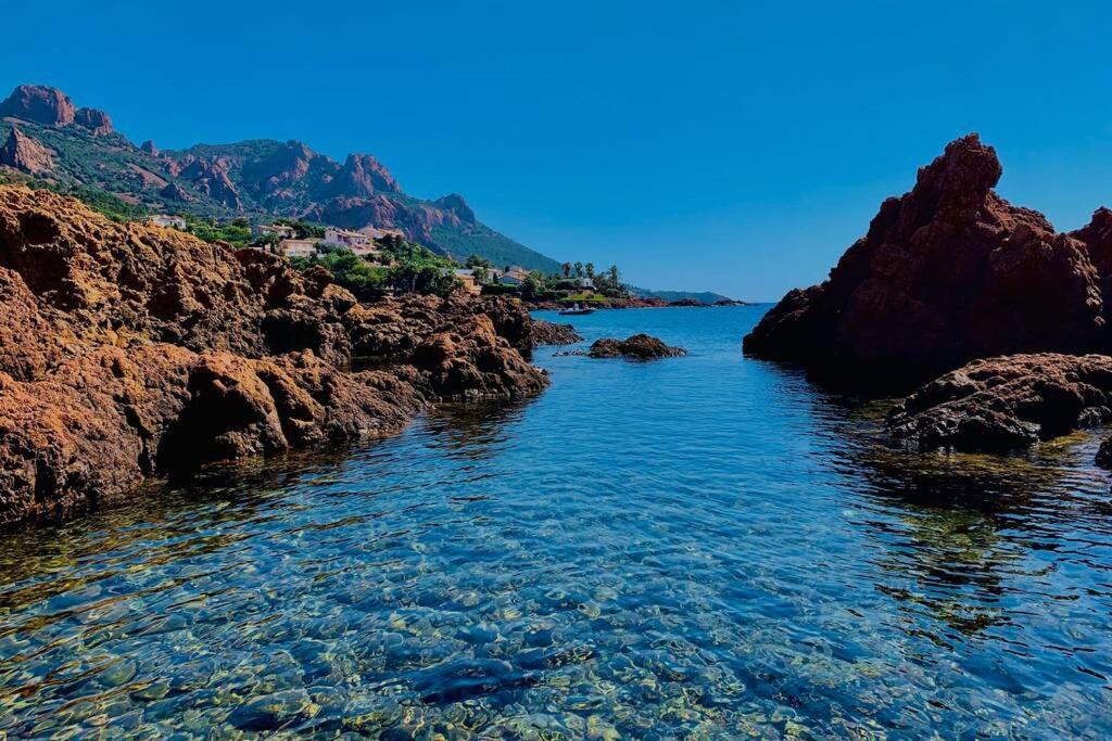 Antheor - Vue Exceptionnelle - Refait A Neuf 4 Couchages Apartment Saint-Raphael  Luaran gambar