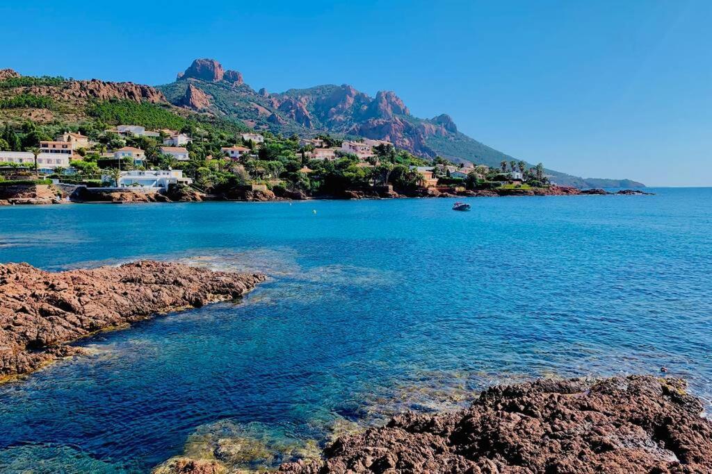 Antheor - Vue Exceptionnelle - Refait A Neuf 4 Couchages Apartment Saint-Raphael  Luaran gambar